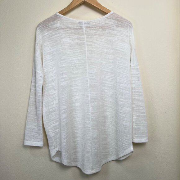 OLIVE & OAK Lightweight Cream Semi-Sheer 3/4 Sleeve Scoop Neck Top Size Large - Picture 2 of 10